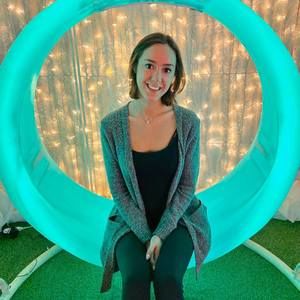 Meet your Posher, Jillian